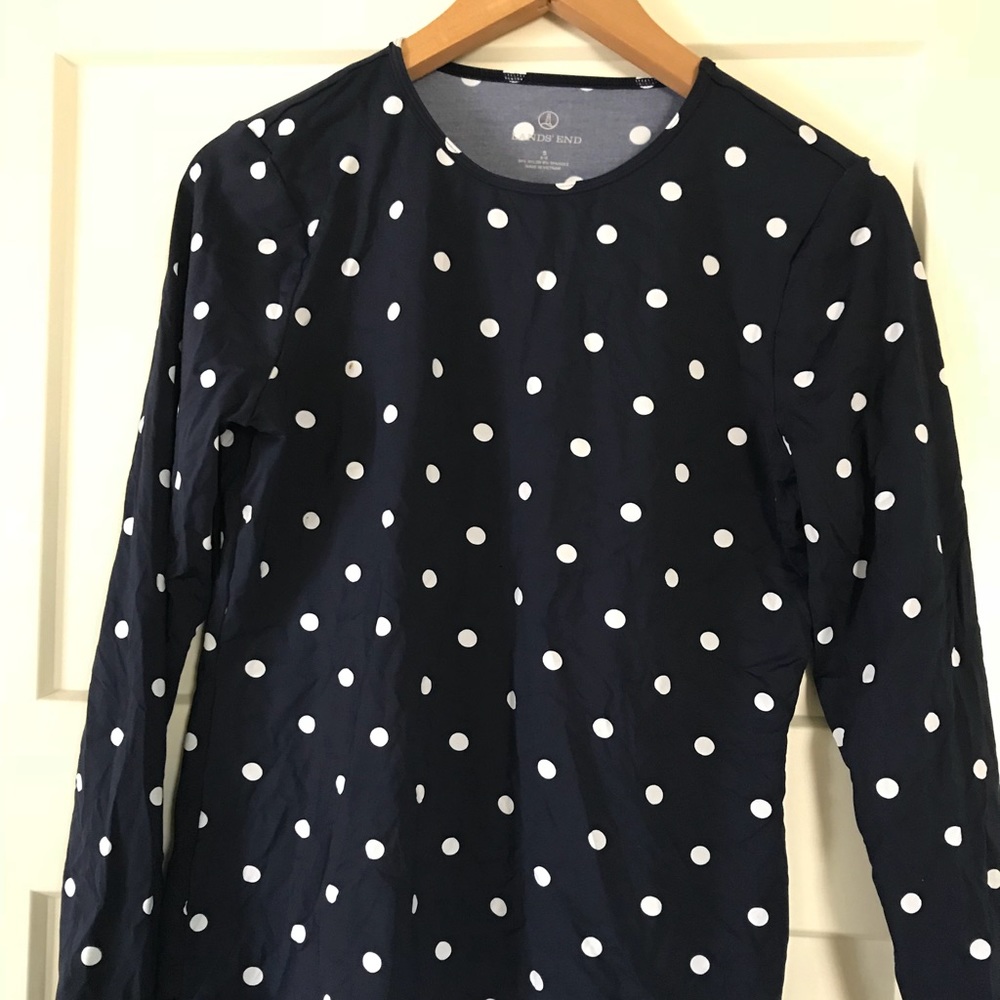 Woman’s lands end rash guard